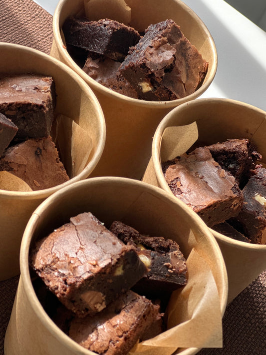 PRE-ORDER Brownie Pot